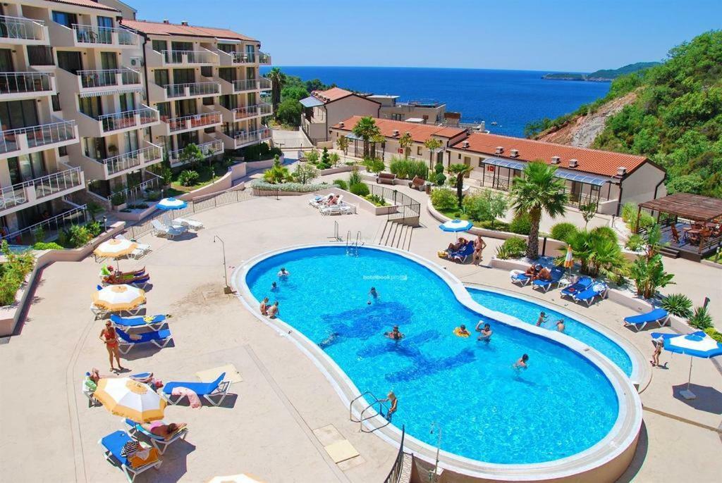 Bh Rialto Leilighet Sveti Stefan Eksteriør bilde